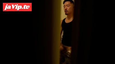 fc2ppv-4617056 - イケメンマッチョが発展トイレでシコリ待ち！2人からナマ中出しされてしまう