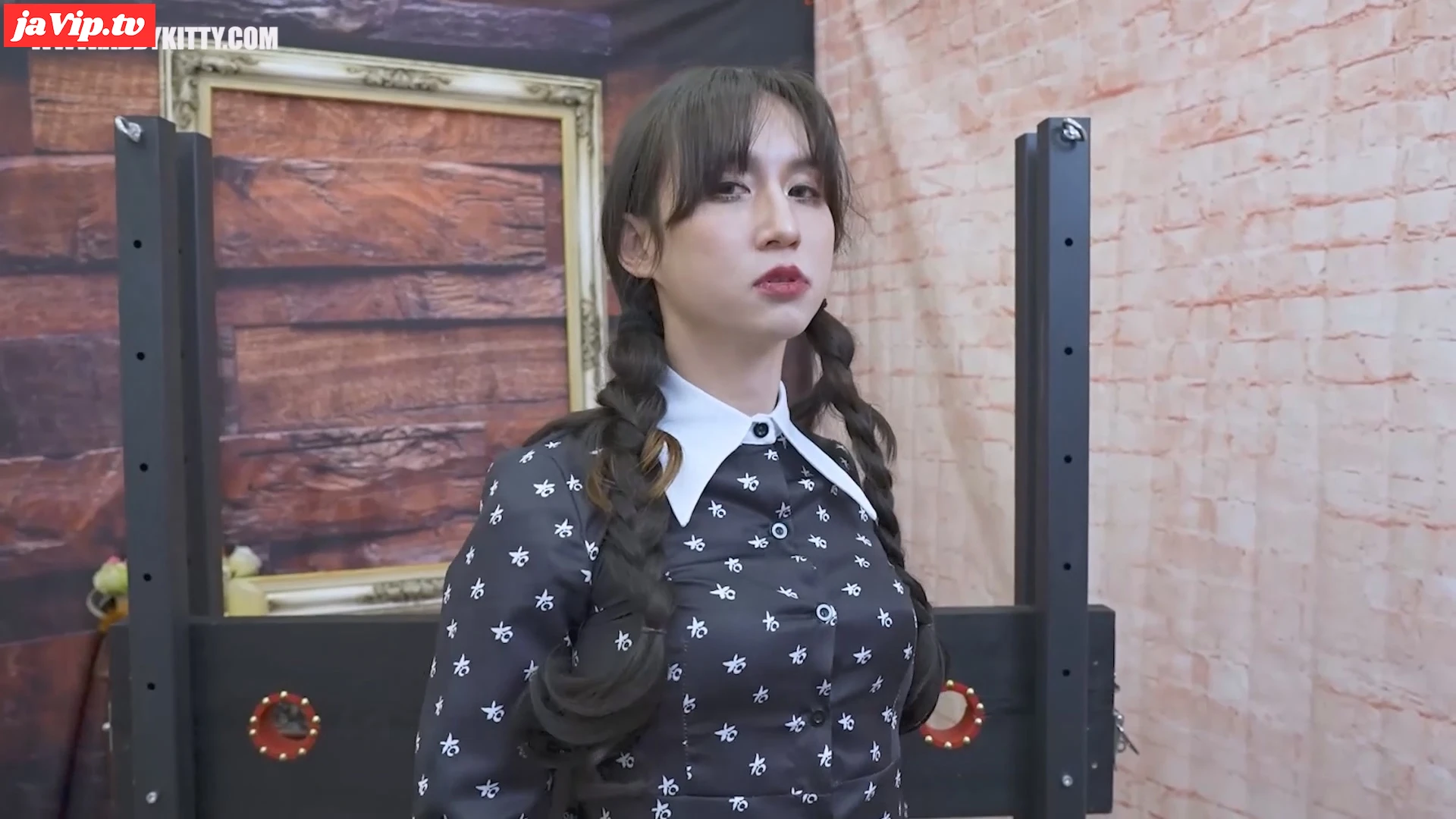 fc2ppv-4588535 - AB082 【藻なし】清純な女装*を**して，ドS女にお尻叩くアナルーせめしゃせい - FC2PPV動画をオンラインで視聴 - jaVip