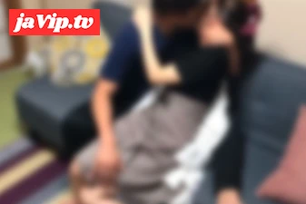 fc2ppv-4604513 - 【素人個撮】【3ｐ】ダブル肉棒ピチャピチャ接吻寂しさからか本気で絡んできました