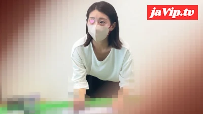 fc2ppv-4589078 - Chest shot of a neat and clean beauty/Slender beauty had beautiful breasts [Breast shot/panty shot]