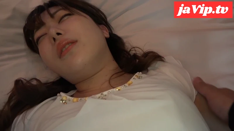 fc2ppv-4582871 - 【限定公開】一時のときめき、一時の快楽。酔った勢いで彼氏を裏切り、生で楽しむ尻デカ女…！！ - FC2PPV動画をオンラインで視聴 - jaVip