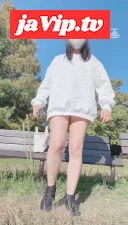 fc2ppv-4589016 - 【**大②りなのえちな露出オナ】昼間に広い公園のベンチで全裸になってディルドオナニーしました…散歩の人とかたまに通ってドキドキしながら全裸に…おまんこアップでクパァもしちゃった…