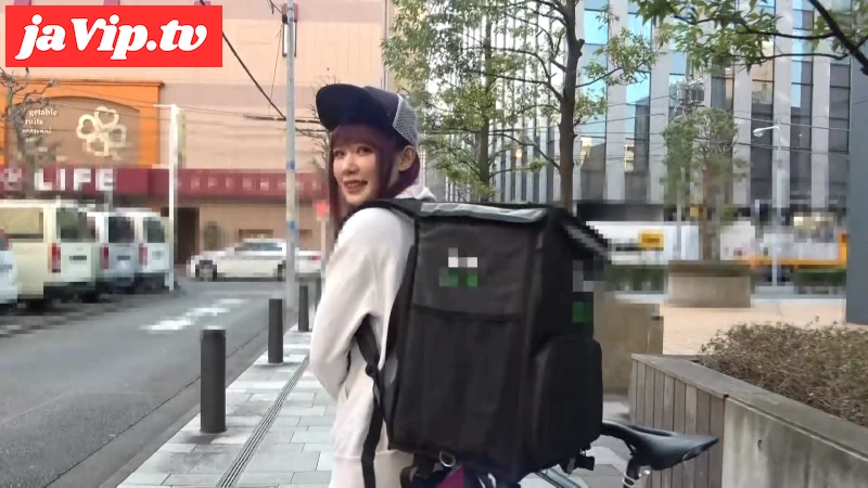 fc2ppv-4559885 - ●ーバー配達員の可愛い***、セックスのお届けでーす！！ということで、濡れ濡れほかほかマンコに中出しで大絶叫喘ぎ！！ - FC2PPV動画をオンラインで視聴 - jaVip