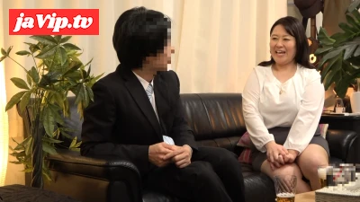 fc2ppv-4553687 - 気になるおばさん。「からかうのはやめて」と最初は笑っていたけど、リアルにSEX突入の気配\!?最後は本気の中出しまで!? その2