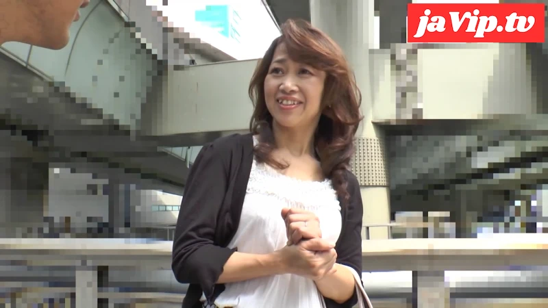 fc2ppv-4560816 - 生活感あふれる素人熟女をナンパして完熟マ●コに中出し！！［８］ - FC2PPV動画をオンラインで視聴 - jaVip