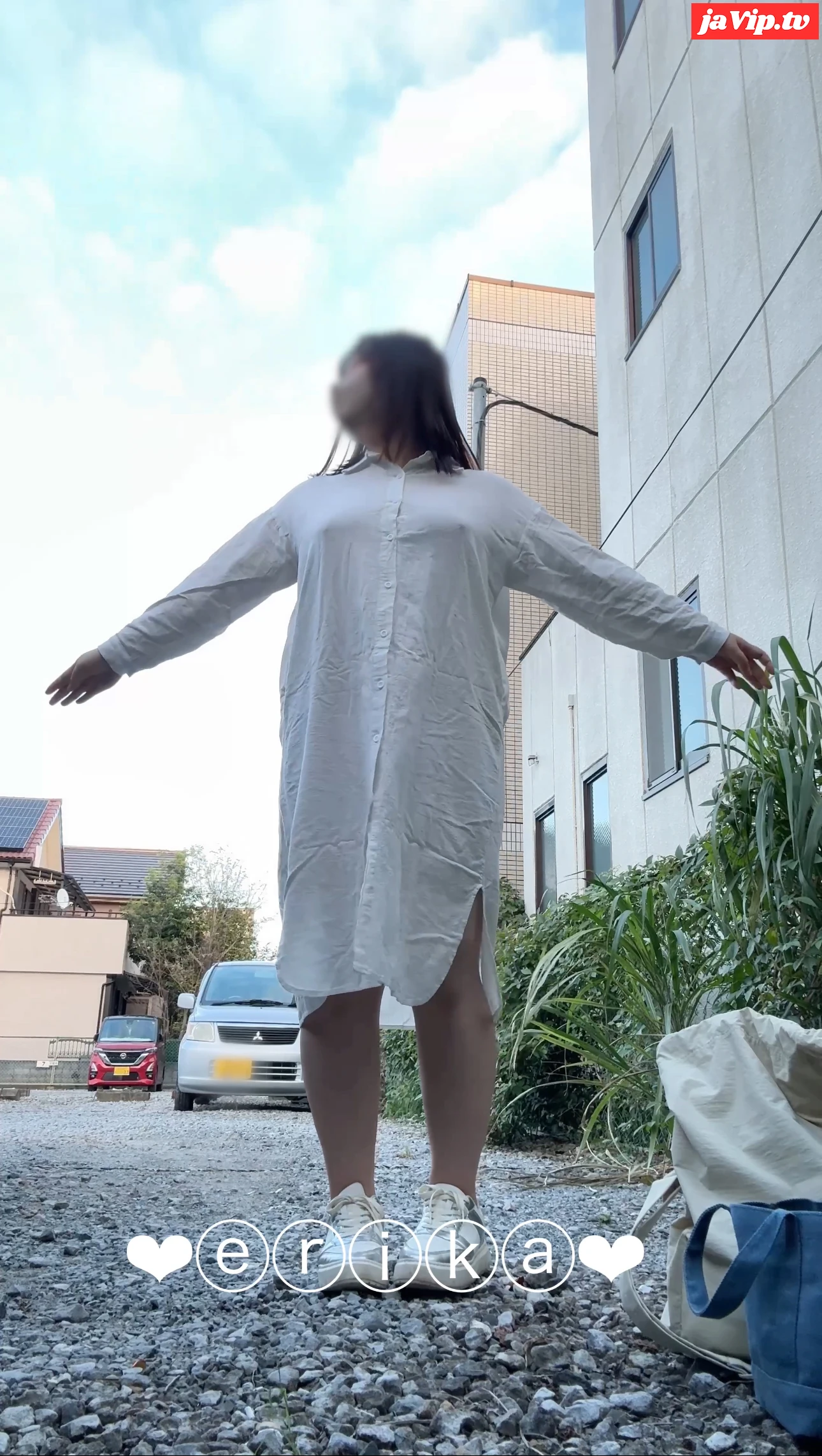 fc2ppv-4553770 - 【19歳Gカップえりかの自撮り】☆彡 住宅街の駐車場で全裸オナニー！！途中車が来ちゃって、まだ乗車中なのにオナニーしちゃった、、車の陰に隠れてても通行人が見えててかなり緊張の露出オナニーでした…/// - FC2PPV動画をオンラインで視聴 - jaVip