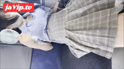 fc2ppv-4534176 - 電車お触り29 油断している可愛いコに興奮して豊満なお胸と股間をいただいちゃいました