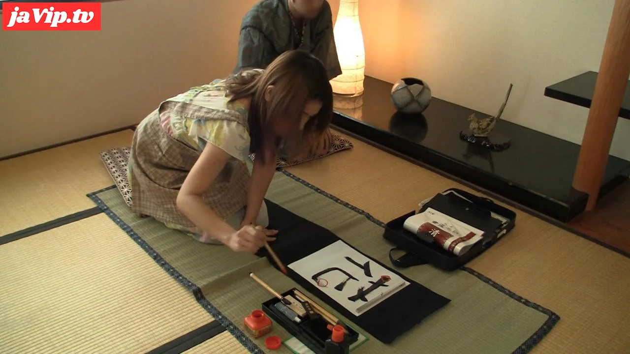 fc2ppv-4525801 - 【書道の先生】美人でデカパイな熟女教師にムラムラ。我慢できずエッチなレッスン。 - FC2PPV動画をオンラインで視聴 - jaVip