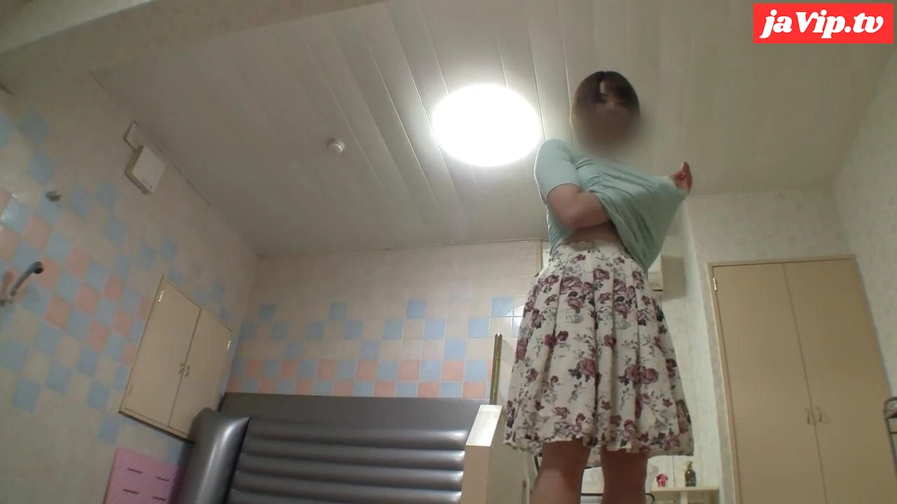 fc2ppv-4524891 - 【個撮】スタイル抜群の清楚系美人妻。やらしい手つきでオチンポ触ってご奉仕してくれました。 - FC2PPV動画をオンラインで視聴 - jaVip