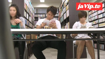 fc2ppv-4525376 - 【図書館】本を読んでたら両隣りに座ってた美女たちが発情！僕のチンポを舐めまくり。