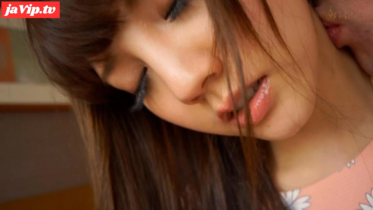 fc2ppv-4513566 - 突然の雨に雨宿りしていた若妻を口説き落としてホテルに…アバンチュールに期待を膨らませ他人棒で理性ぶっ飛び絶頂中出しSEX‼ - FC2PPV動画をオンラインで視聴 - jaVip