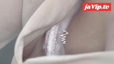 fc2ppv-4507511 - 【救命講習/胸チラNo.49】ハーフ系美女の胸毛乳首＆美人OLの色白ピンク乳首　２名