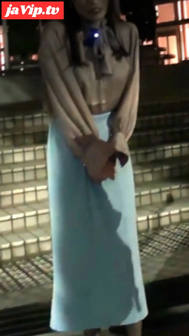 fc2ppv-4474174 - 自分の大学はすぐそば。教育実習生バイブ装備で繁華街露出行脚。　全員フルzipプレゼント - FC2PPV動画をオンラインで視聴 - jaVip