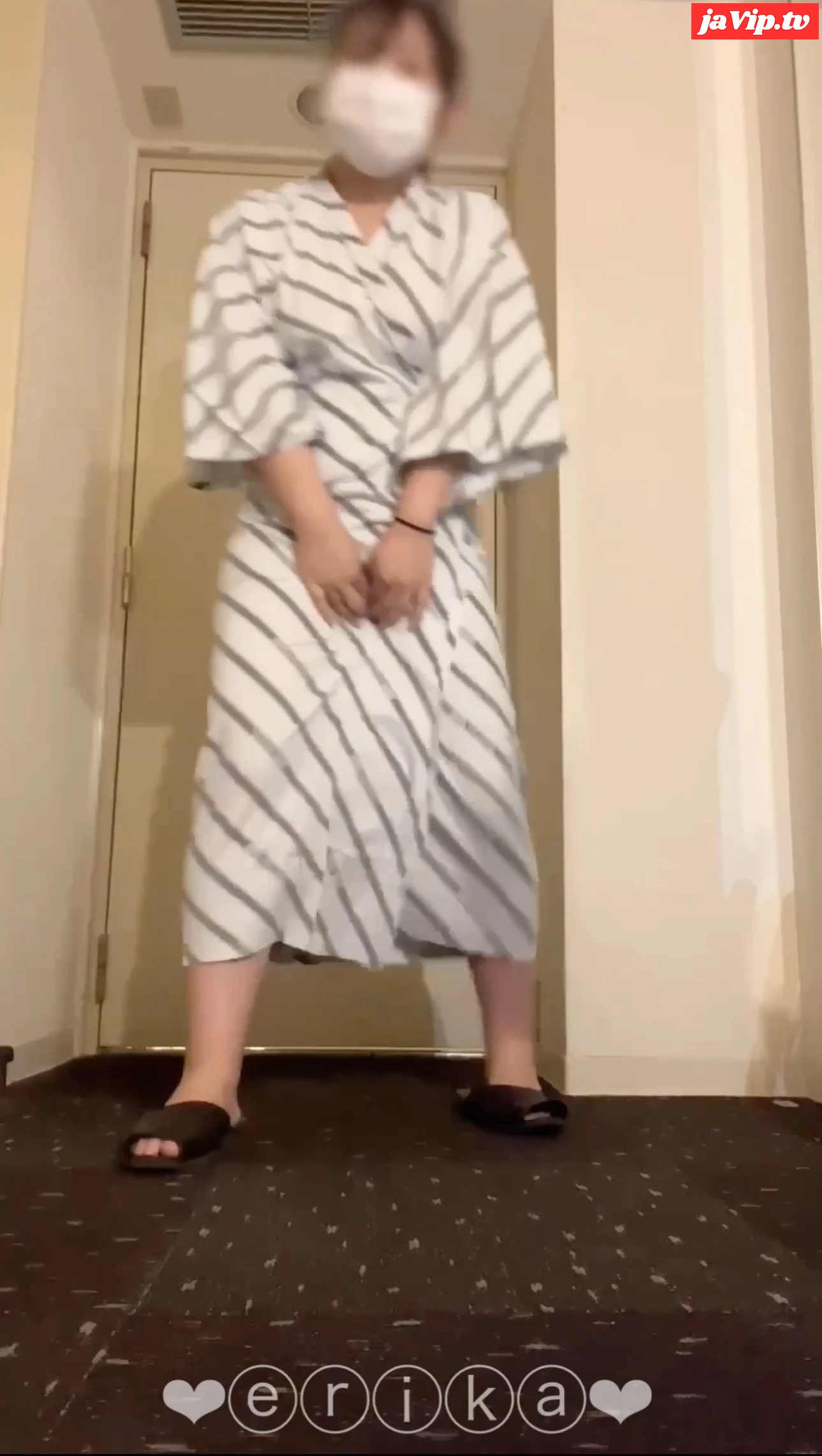 fc2ppv-4465590 - 【18歳Gカップえりかの自撮り】☆彡 ビジネスホテルに宿泊したときに全裸になってエレベーター前でオナニー、、しかも浴衣をその場に置いて部屋に帰ってきちゃいましたー…/// - FC2PPV動画をオンラインで視聴 - jaVip