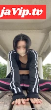 fc2ppv-4445828 - 【不倫寝取られ人妻　露出ランニング後にトイレオナ】人妻　素人　自撮り撮影　ランニング　露出　公園　ストレッチ　スマホ撮影　貧乳　ニップルピアス