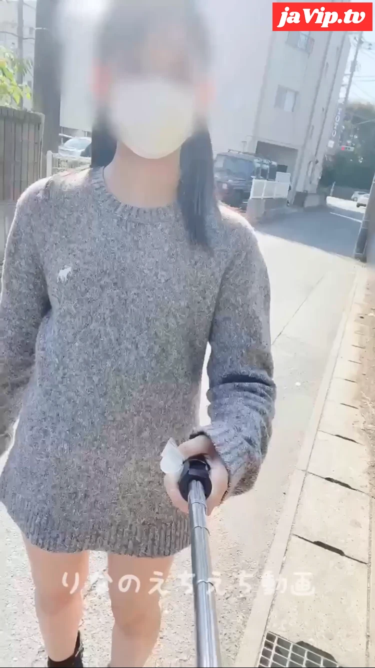fc2ppv-4414282 - 【②りなのえちな自撮り】長めのセーターをワンピ風に着てノーブラでおっぱい出しながら歩いて、駐輪場でパンツ脱いでオナニーしてイったら駐車中の車に人がいて逃走… - FC2PPV動画をオンラインで視聴 - jaVip