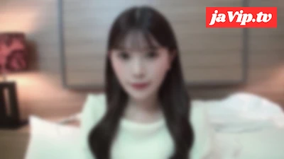 fc2ppv-4410935 - スタイル抜群で才色兼備の清楚な美人妻。ふっくらパイパン極上名器。旦那様を思っているのか…終始おしとやかですが他人棒をナマで受け入れ膣奥でイッちゃう！快感に勝てない美人妻に膣奥中出し！レビュー特典あり！