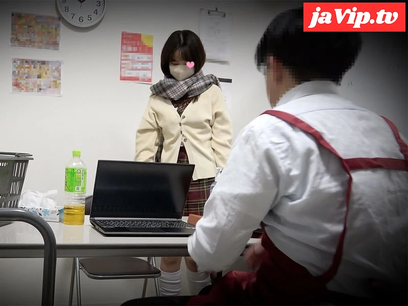 fc2ppv-4375179 - Cheeky  Punishment ******. In the backyard of the supermarket ①-01- [Hidden camera edition (Part 1)] - FC2PPV動画をオンラインで視聴 - jaVip