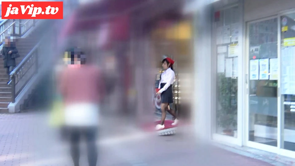 fc2ppv-4335451 - 勤務先のすぐ傍でイキまくるパティシエ！初めての電マの刺激にイキまくって大絶叫♪ - FC2PPV動画をオンラインで視聴 - jaVip