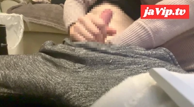 fc2ppv-4330535 - 友達がスーパーに行ったので、その隙におちんちんいっぱい触っちゃった♡ 手コキ動画♡