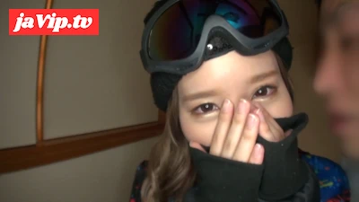 fc2ppv-4286627 - 【素人ナンパ】スタイル抜群なスキー**。濡れマンコに猛烈ピストン騎乗位SEX。