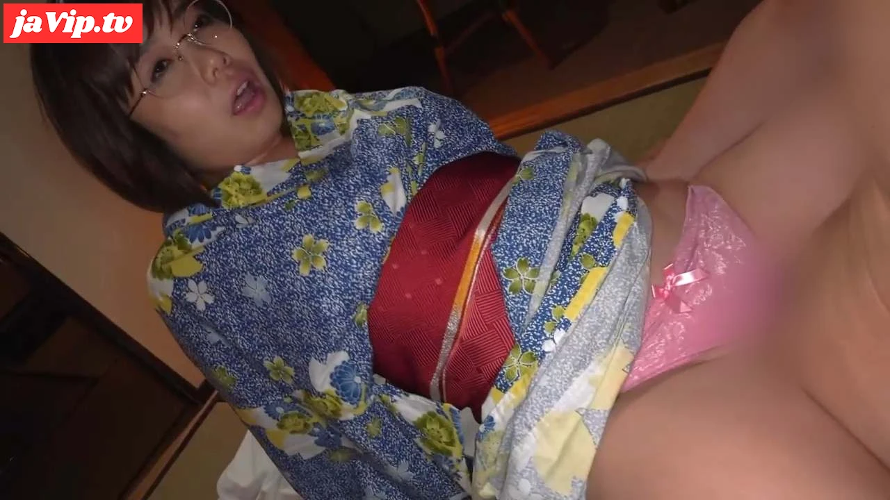 fc2ppv-4269725 - 【素人】清楚系むっちり巨乳妻。大きなおっぱい触ると照れながらもイキ乱れちゃってました。 - FC2PPV動画をオンラインで視聴 - jaVip