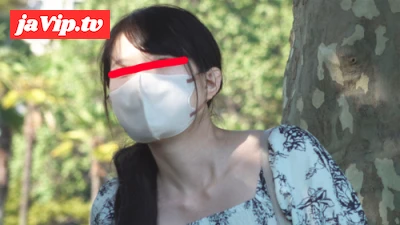 fc2ppv-4203543 - 公園パンチラ９　美脚まぶしいミニスカで鼠径部までお披露目しちゃった女