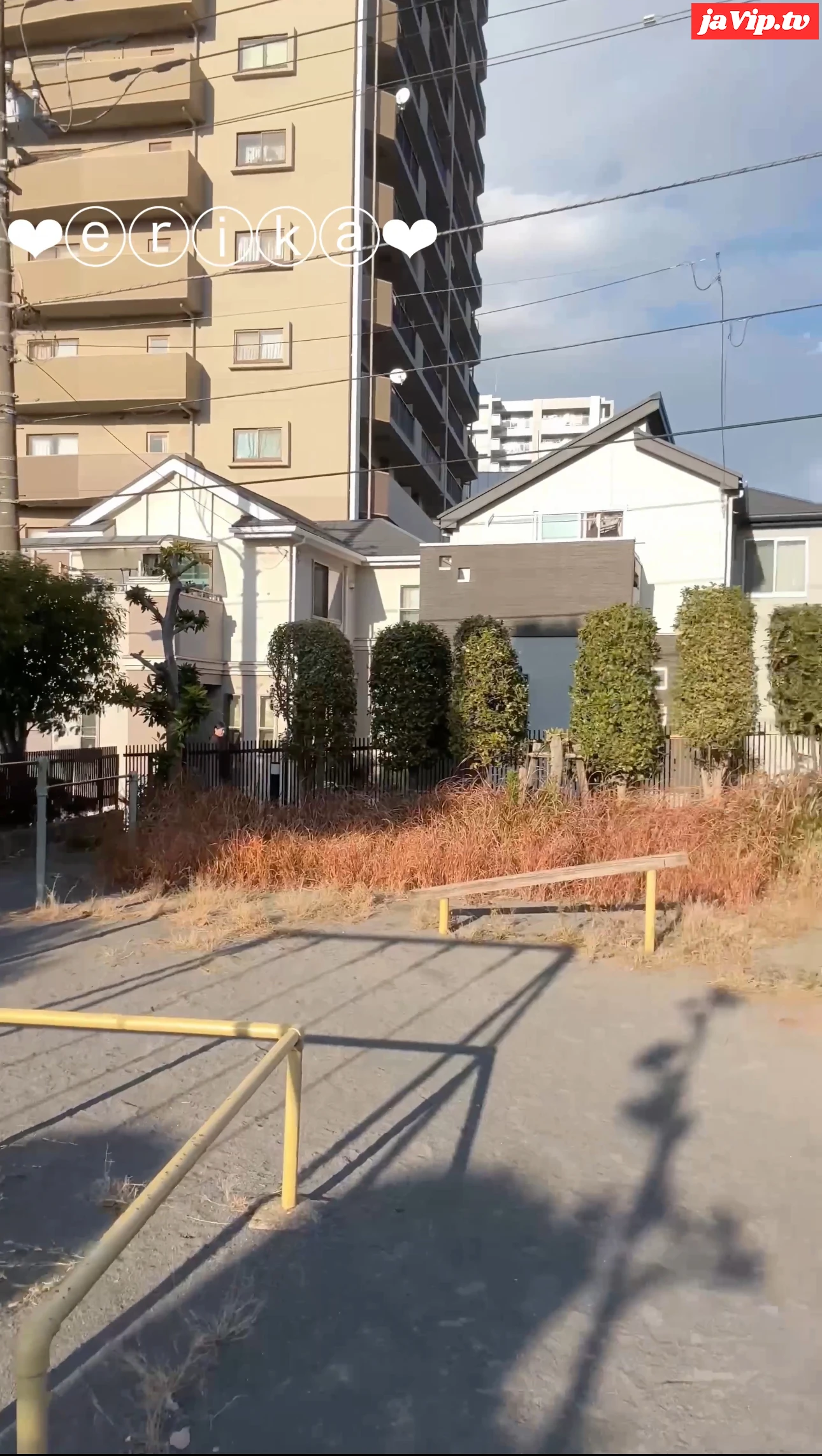 fc2ppv-4202266 - 【18歳Gカップえりかの自撮り】☆彡マンション内にあった公園でディルドオナニーしました！家の玄関のところに人がいたり途中人が来たりしてドキドキでした／／／ - FC2PPV動画をオンラインで視聴 - jaVip