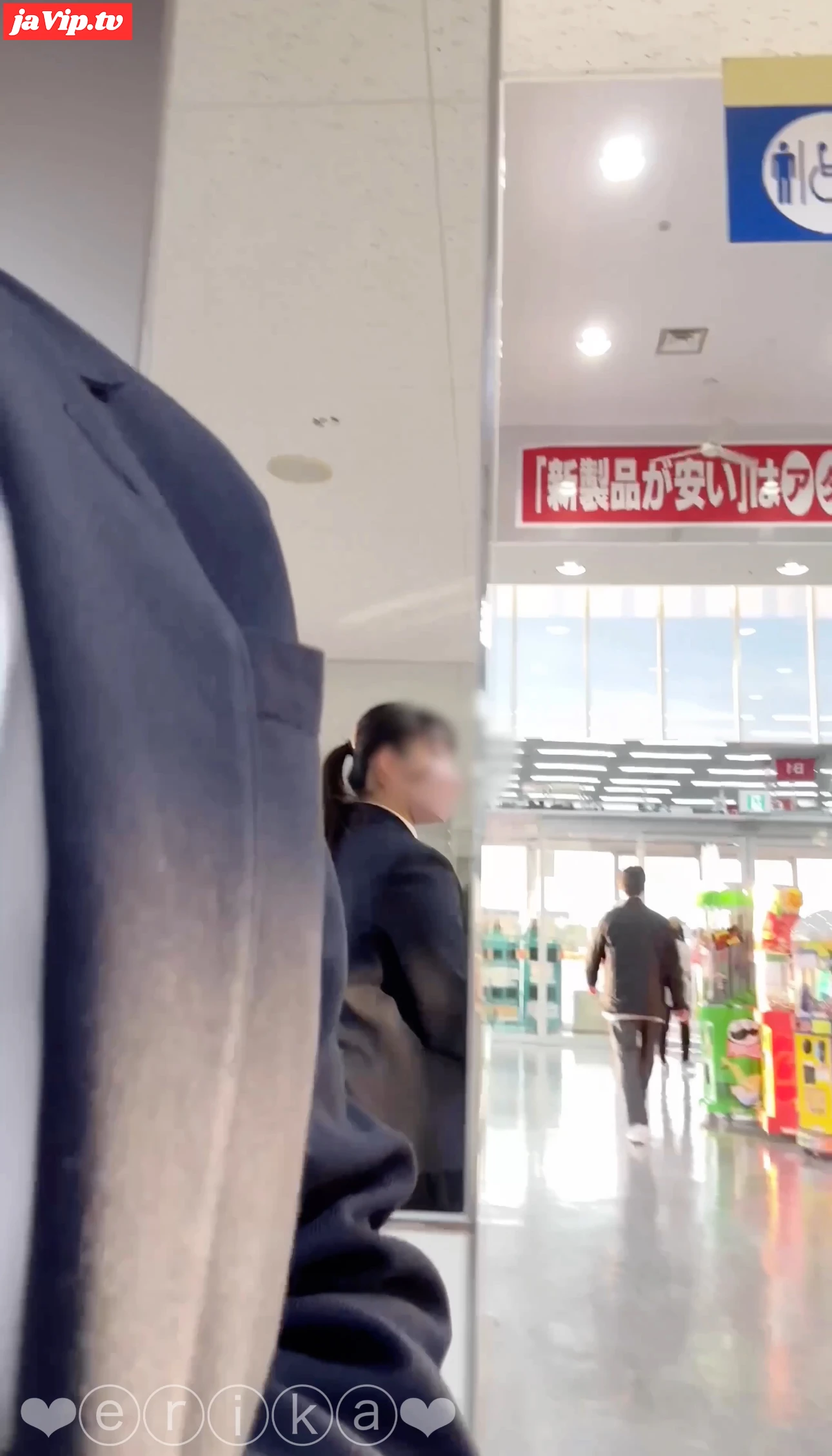 fc2ppv-4193149 - 【18歳Gカップえりかの自撮り】☆彡家電量販店のトイレで制服を全部脱いで全裸になってディルドオナニーしました、本気汁まみれのおまんこアップもあります！！床にたれちゃた、、 - FC2PPV動画をオンラインで視聴 - jaVip