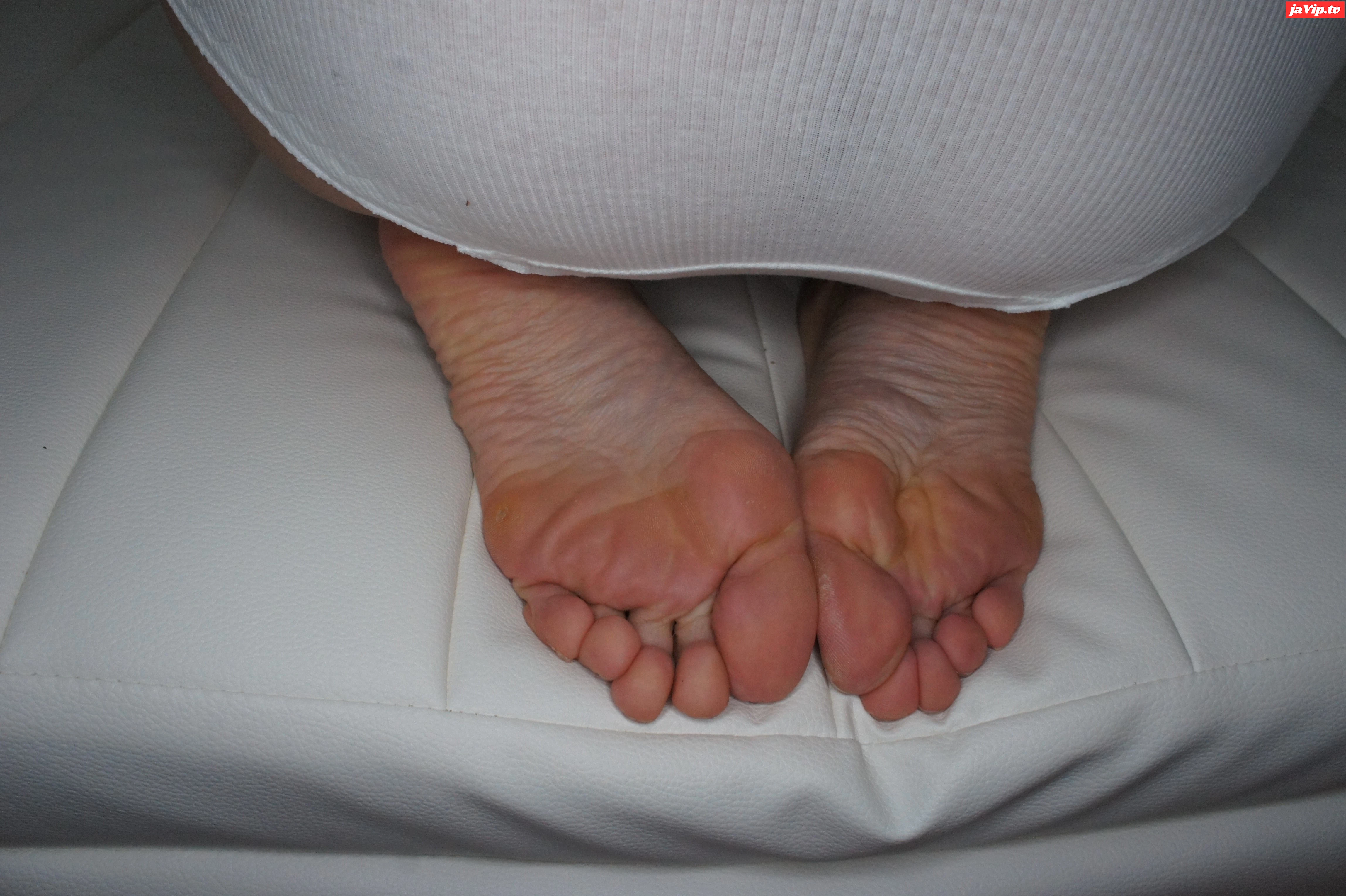 fc2ppv-4156823 - 女体探検隊16　いつかの足裏　足の裏を見られて興奮する変態女いつかさんの足の裏を4K画質でとことんお見せします。誘うように足で遊ぶいつかさん、足裏を見せて挑発する変態女　オリジナル撮り下ろし作品 - FC2PPV動画をオンラインで視聴 - jaVip