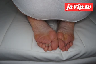 fc2ppv-4156823 - 女体探検隊16　いつかの足裏　足の裏を見られて興奮する変態女いつかさんの足の裏を4K画質でとことんお見せします。誘うように足で遊ぶいつかさん、足裏を見せて挑発する変態女　オリジナル撮り下ろし作品