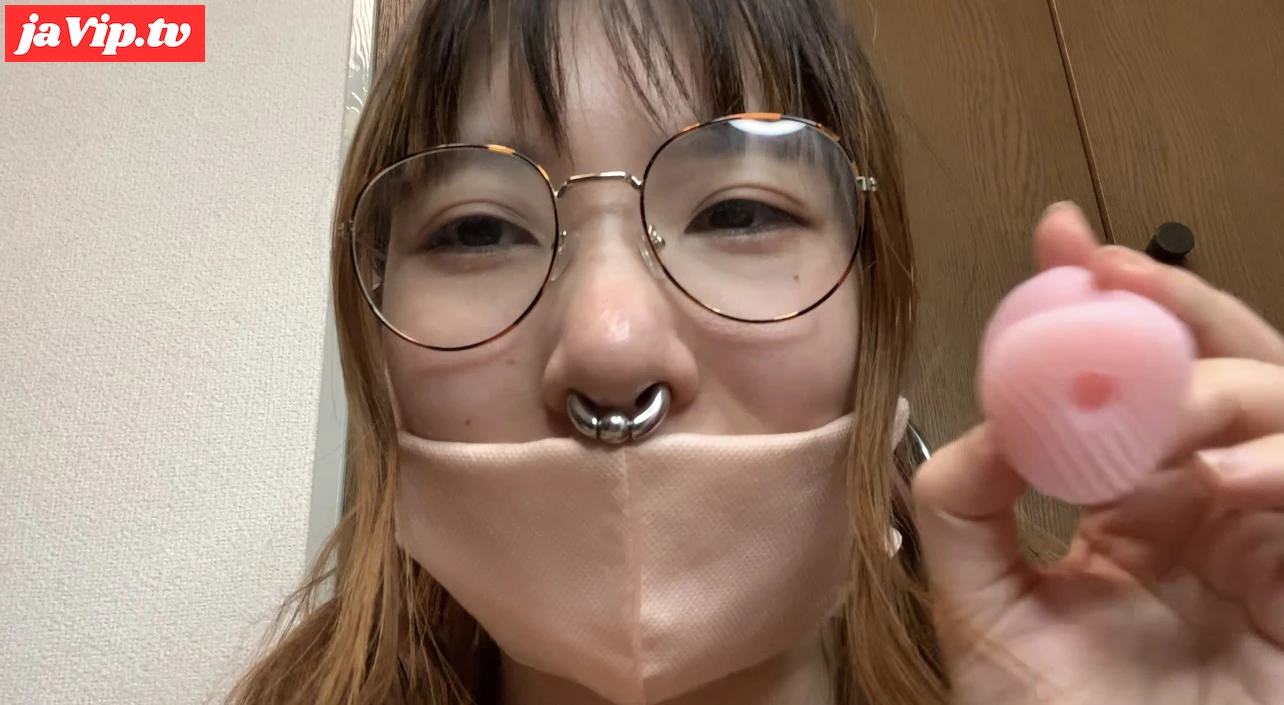 fc2ppv-4116593 - クリトリス用のオナホをゲット。イキまくりでおかしくなりそうです。 - FC2PPV動画をオンラインで視聴 - jaVip