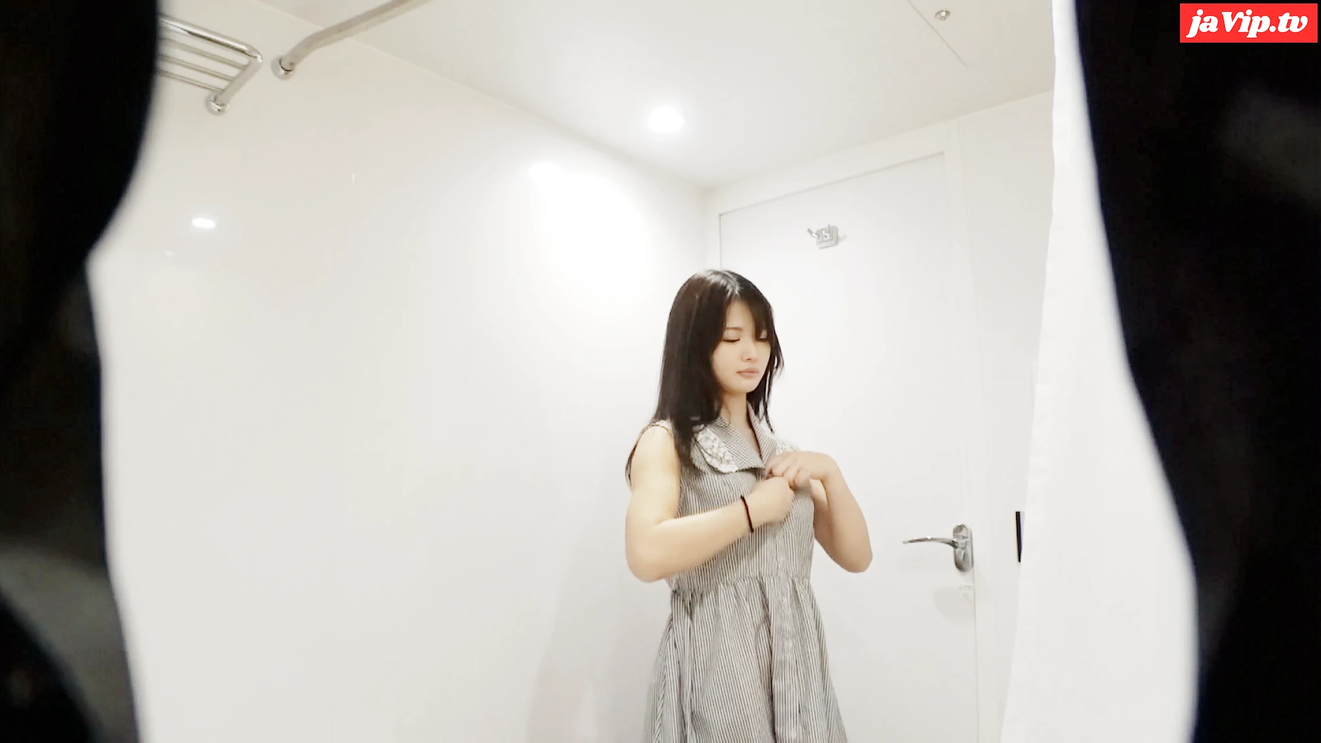 fc2ppv-4075411 - 【初撮影】友人との約束の待ち時間に待っていた超絶美人**大生20歳 マッサージだけの約束を破って中出しハメ撮り - FC2PPV動画をオンラインで視聴 - jaVip