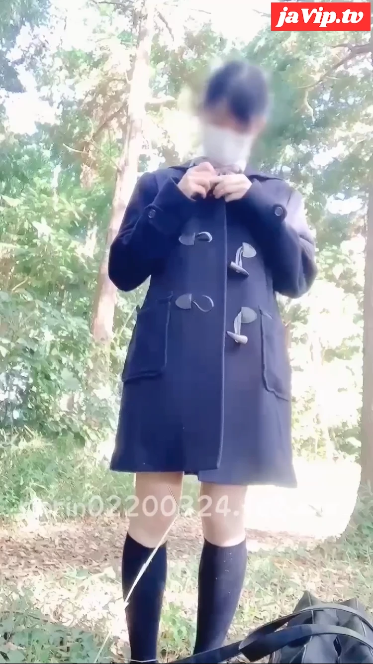 fc2ppv-4031421 - 【K＠18歳りなのえちな自撮り】コートの下は切ったシャツにミニスカだけ。ちっぱいにはハートのシール…そんな格好でコートはだけてオナニーして、最後はコートとパンツ脱いであそこに絆創膏貼って歩いちゃった… - FC2PPV動画をオンラインで視聴 - jaVip