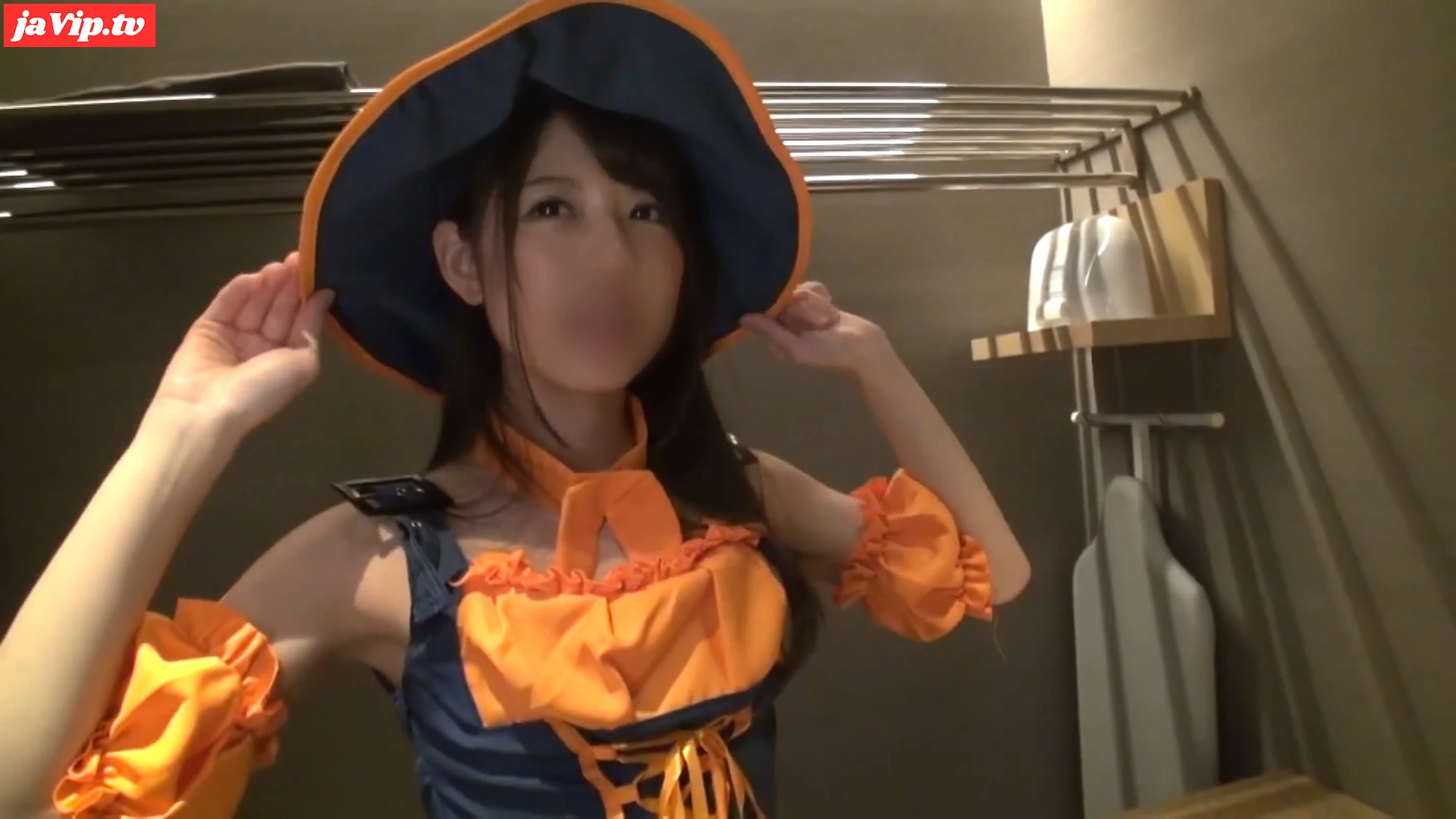 fc2ppv-3999739 - 【素人ナンパ】ハロウィンの魔女っ*ちゃんとSEX成功。友達の前で赤面エロ顔イキ。 - FC2PPV動画をオンラインで視聴 - jaVip