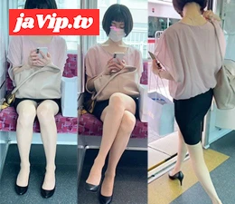 fc2ppv-3966641 - 美人OL人妻さんはとんでもない痴女でした！車内・密室見せつけ【パンチラ】