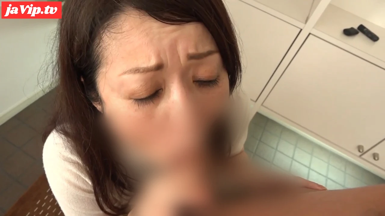 fc2ppv-3908452 - 【熟女】清楚系五十路熟女が、変態プレイに興奮しちゃってアへ顔イキ連発しちゃってます。 - FC2PPV動画をオンラインで視聴 - jaVip