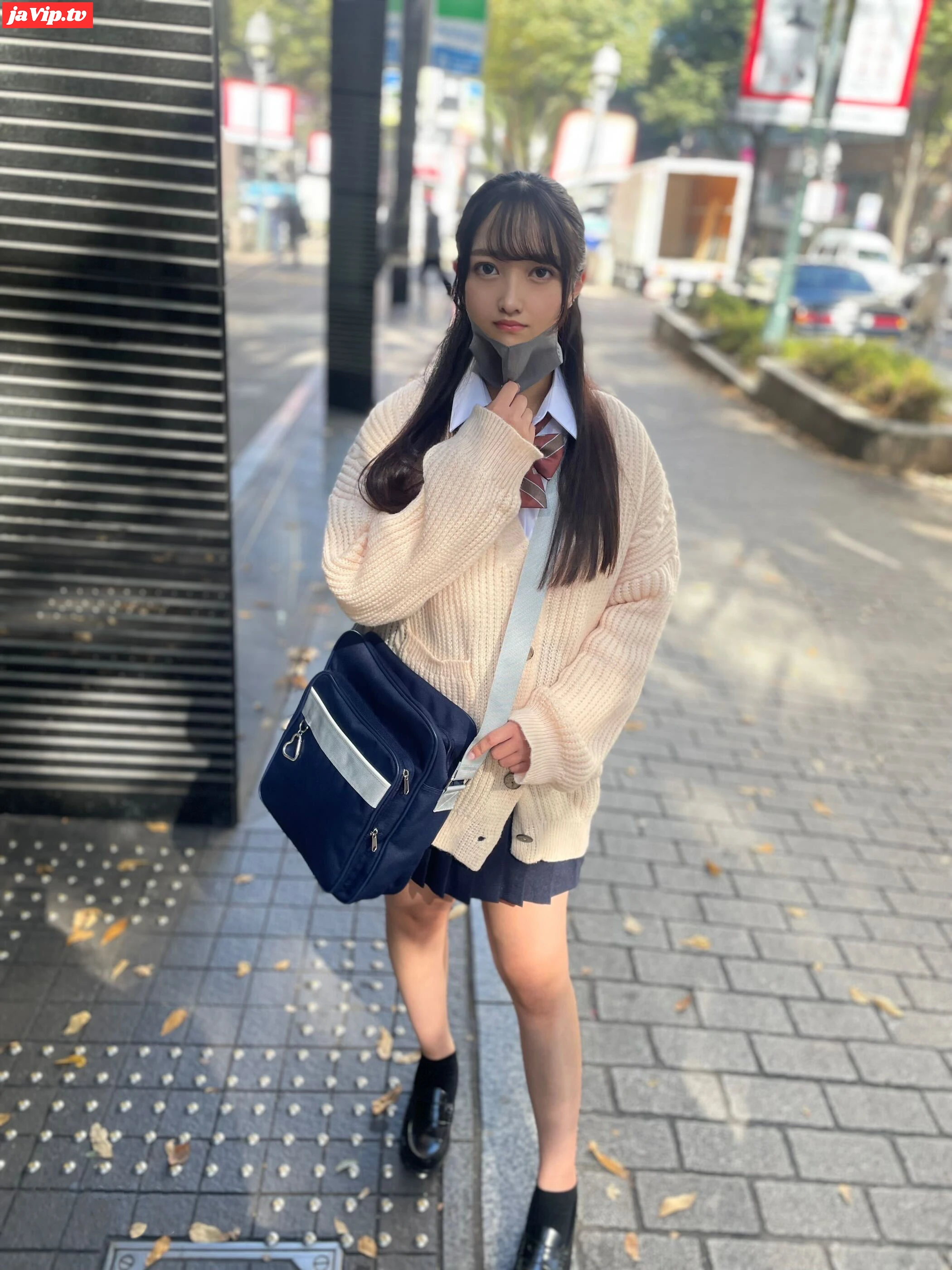 fc2ppv-3859546 - アイドルとして活動中の18才ゆかりちゃん、グループ時期センターの逸材にサプライズ中出し。 - FC2PPV動画をオンラインで視聴 - jaVip