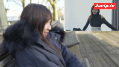 fc2ppv-4672097 - 【すぐ販売終了！】日本から海外旅行中、警戒心めっちゃ薄くてハメ撮りできました。乳首敏感な素人。流れで生挿入で中出しで。一期一会。