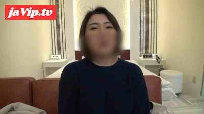 fc2ppv-3608804 - 【熟女】デカ尻ぽっちゃり熟女妻が、豊満な身体を愛撫されて何度も感じちゃってます。