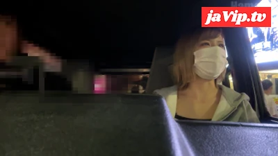 fc2ppv-3514363 - 配達終わりに街で見かけた前からちょっと気になってる知り合いの*。記念日に彼氏にドタキャンされて傷心中だそうなので、ヤりながらこの*の彼氏とLINEで通話。車内で生ハメNTR中出し