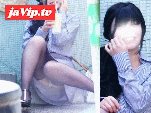 fc2ppv-3509028 - バレちゃった・・・パンティ見てたら観察されるという辱めを