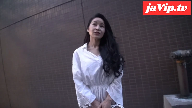 fc2ppv-4838071 - 本生中出し確定！人妻ナンパで奥の奥まで射精しまくり！ちょろい爆乳に注ぎまくれ！！　その4 - FC2PPV動画をオンラインで視聴 - jaVip