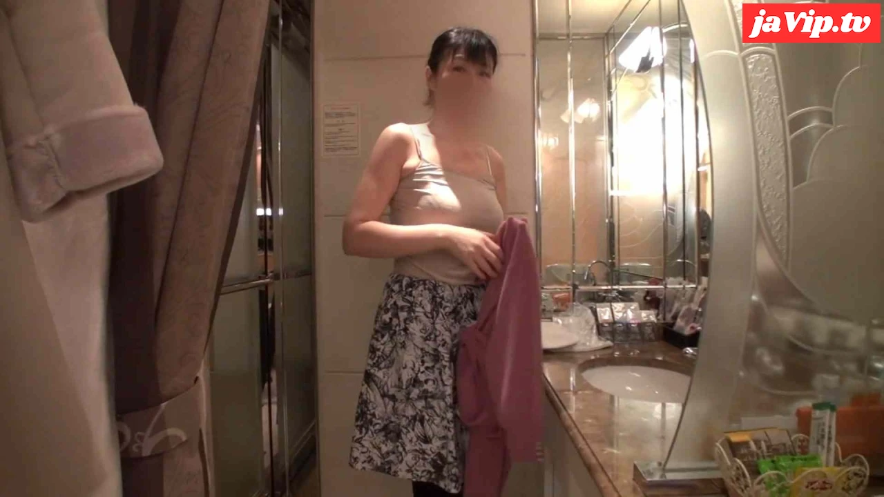 fc2ppv-4838628 - 【個撮素人】清楚で優しい熟女妻を寝取る！ローターと指で責めると、ビチャビチャ音立ててイキ狂っちゃってます。 - FC2PPV動画をオンラインで視聴 - jaVip