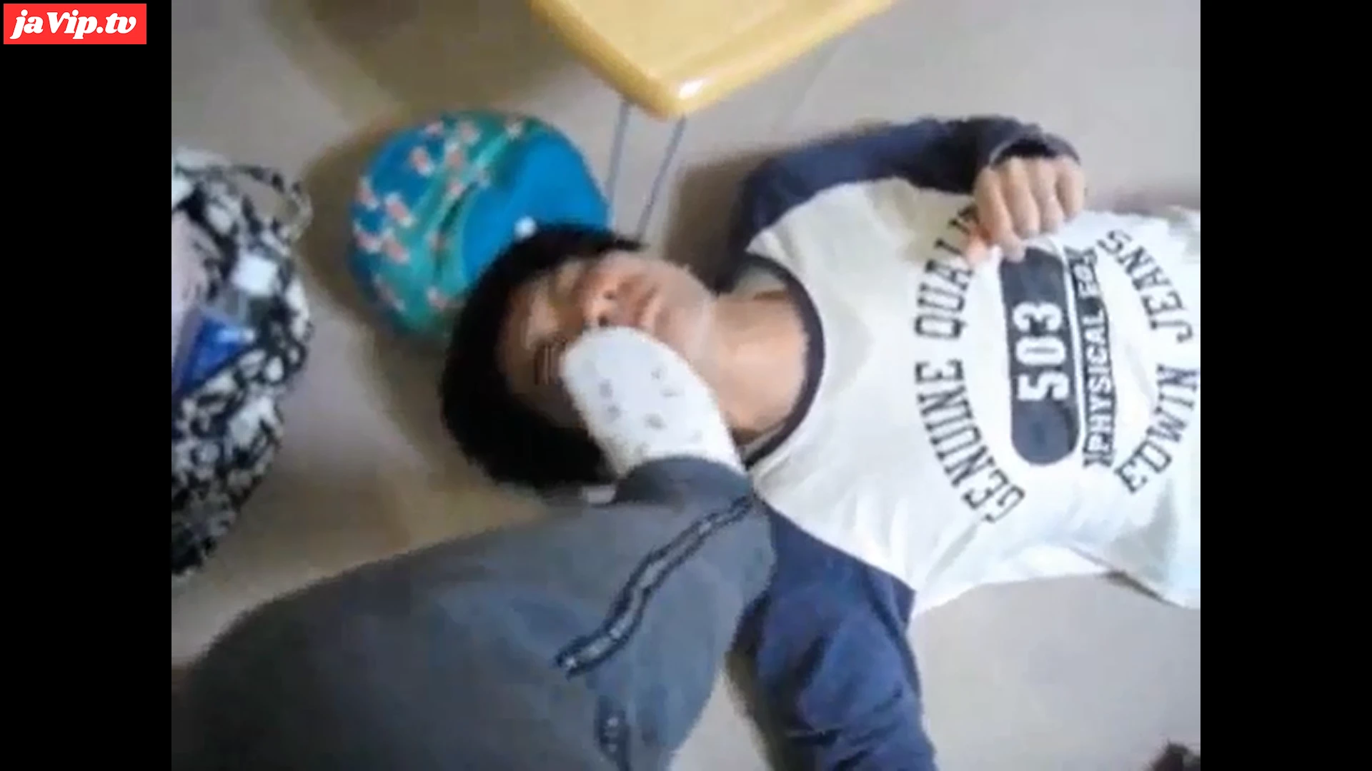 fc2ppv-3298022 - ドット柄ソックス足責め - FC2PPV動画をオンラインで視聴 - jaVip