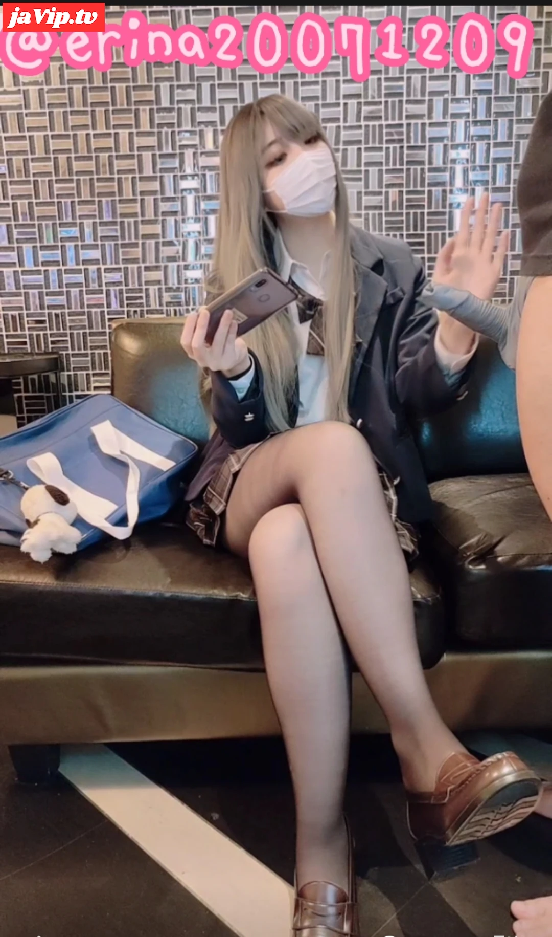 fc2ppv-3232562 - 抽選フォローさんとオフ会 雑コキ 玉揉み ちんぽビンタ 携帯見ながら手コキ - FC2PPV動画をオンラインで視聴 - jaVip