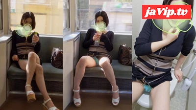 fc2ppv-4842285 - 電車内でパンティ露出　染み付きパンチラで挑発してくるエッチなお*さん