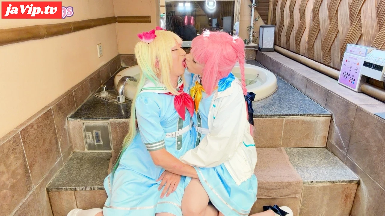 fc2ppv-4842771 - 【女装】The Mermaid's Choco-Mint Kiss with You 制服姿で入水！制服の下には競泳水着！モッコリはっきり水遊び！ - FC2PPV動画をオンラインで視聴 - jaVip