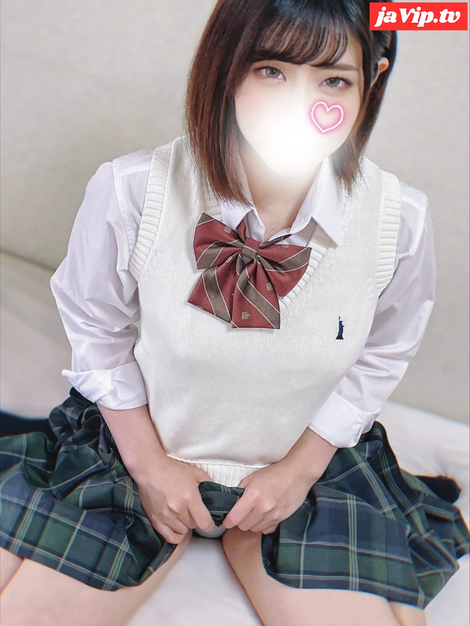 fc2ppv-4833676 - ※即削除※卒業直後の18歳。140cm台の発育途上な肢体に、不釣り合いな重圧Eカップ。制服姿のまま連れ込み性経験ほぼなし膣へ大量生中出しした全記録。※6.4GB原版先着送付 - FC2PPV動画をオンラインで視聴 - jaVip