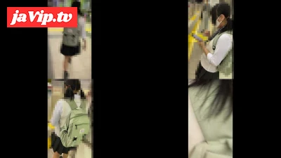 fc2ppv-3189735 - [****/顔有]アイドル顔。生えかけの毛をチラチラはみらせながら前から強烈な手マン。